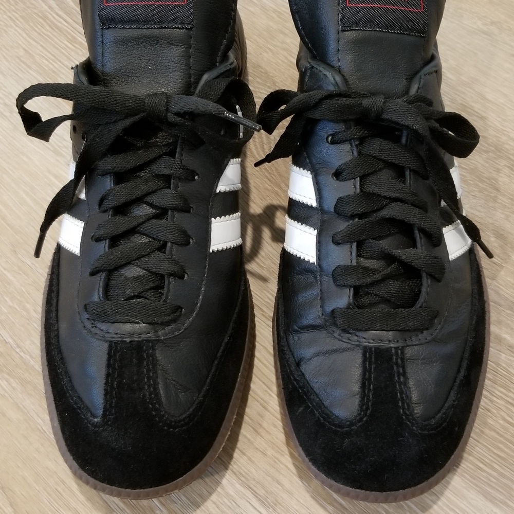 Men's Adidas Samba Classic Indoor Soccer Shoes